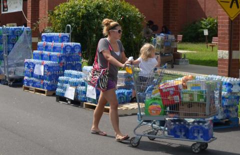 Commissary sidewalk sales Thumbnail