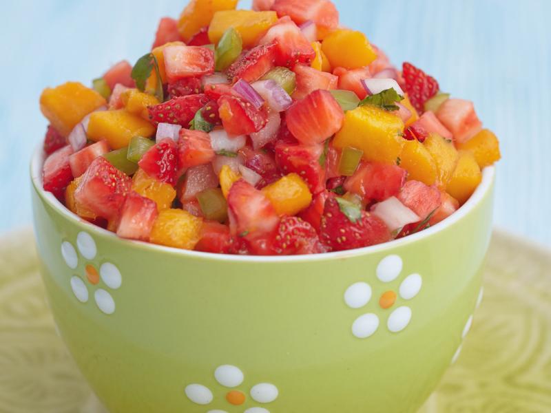 strawberry mango salsa Thumbnail